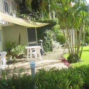 Studio Lagoon View B